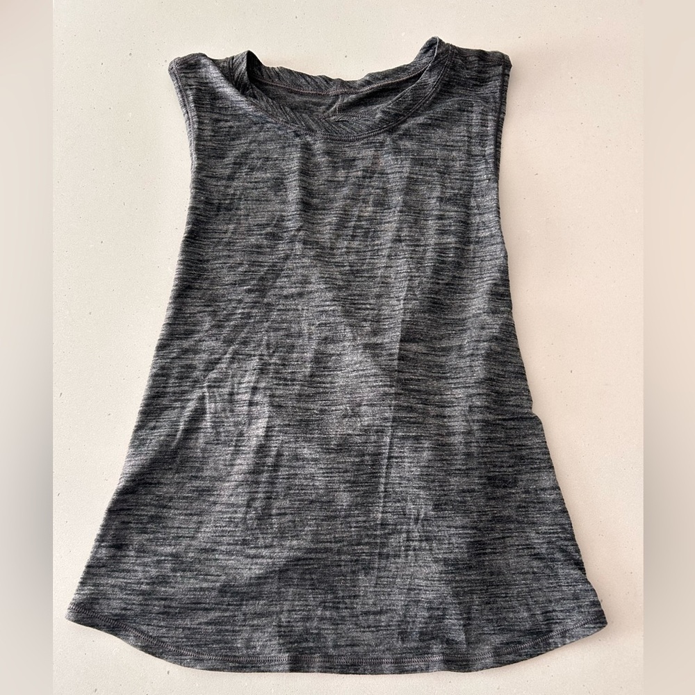 Lululemon open back tank top